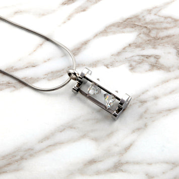 2019 New Arrival Fashion Stainless Steel Hourglass Pendant Necklace High Quality Chain Link Pendant For Women Gift Drop Shipping