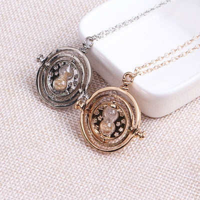 RJ 20Pcs/Lot Fashion Movie HP Time Hour Hourglass Pendant Necklaces Gold Silver Sand Glass Necklace Lady Girl Best Gift Kolye