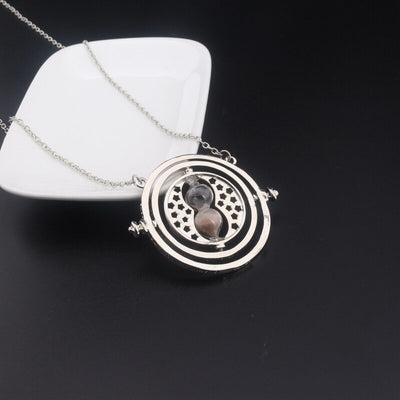 RJ 20Pcs/Lot Fashion Movie HP Time Hour Hourglass Pendant Necklaces Gold Silver Sand Glass Necklace Lady Girl Best Gift Kolye