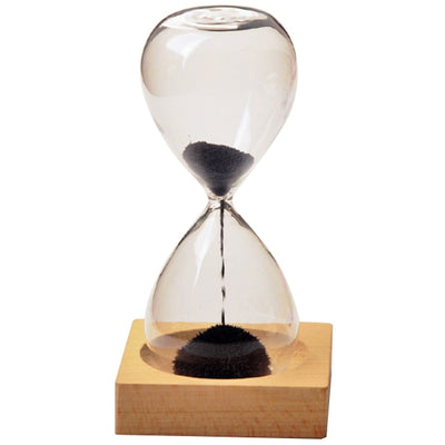 Hot Sale wood + glass + iron powder sand iron flowering magnetic hourglass with packaging hourglass 13.5 * 5.5cm wooden seat 8
